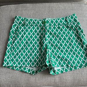 Crown& Ivy Green Patterned Women's Shorts